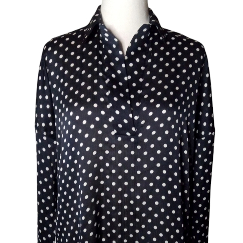 Zara Basic Split V Neck Navy Blue & White Polkado… - image 2